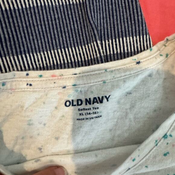 Old Navy Girl's Tank Tops and T-shirt Size XL / 14 - Picture 3 of 12